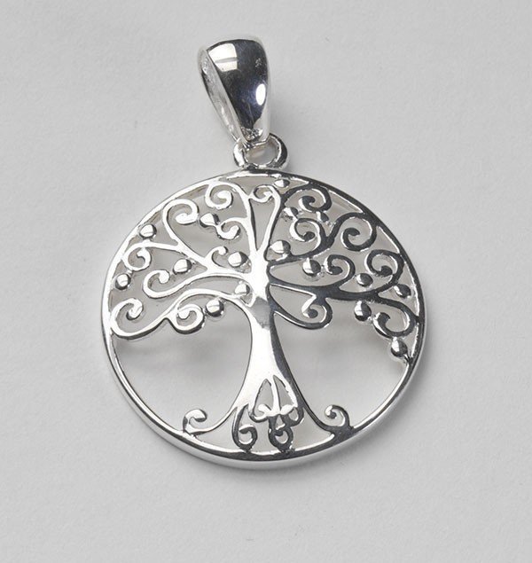 The Southern Gates Collection Southern Oak Tree Pendant Medium 22mm