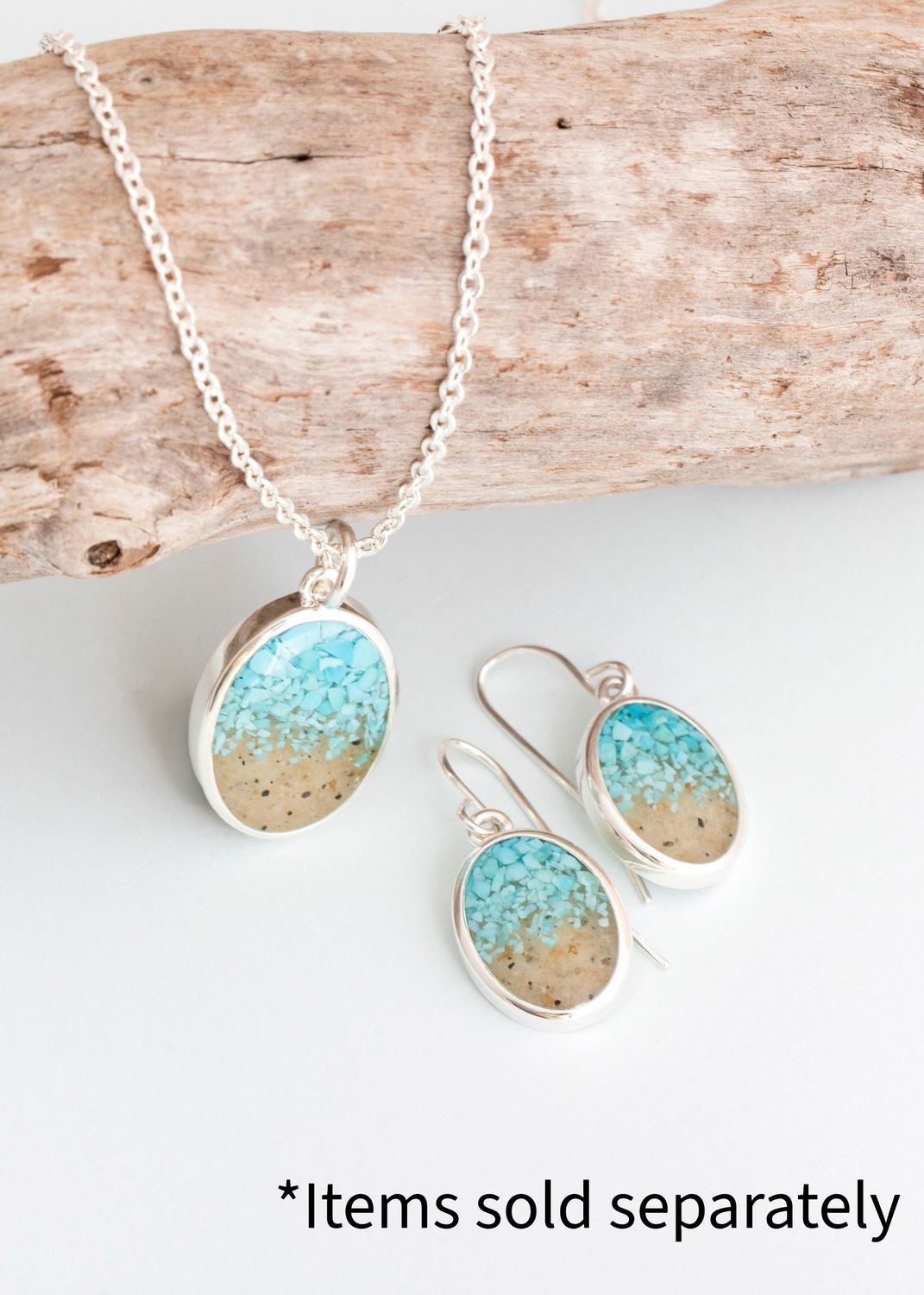 Explorer Oval Necklace - Silver - Turquoise and Oyster Shell Gradient