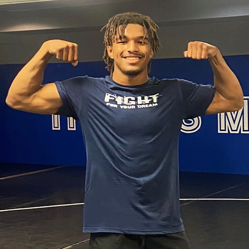 FIGHT FOR YOUR DREAM GRAPHIC TEE