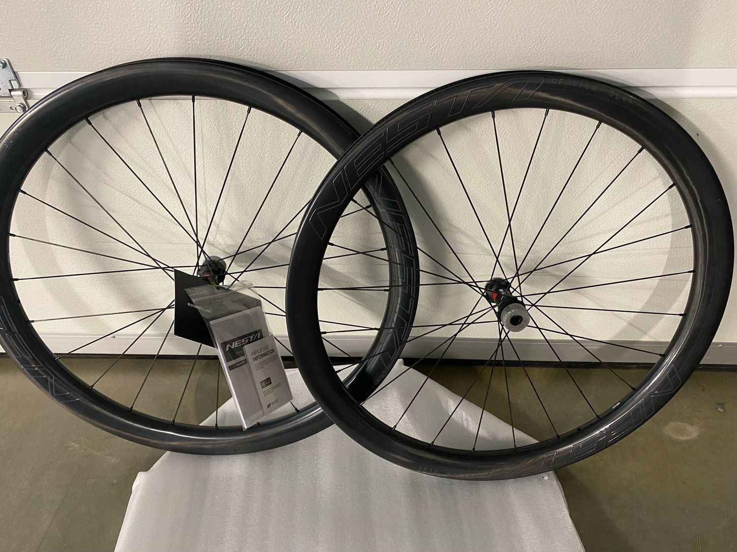 Nestacycling gravium 44sl dt-swiss 240 naaf