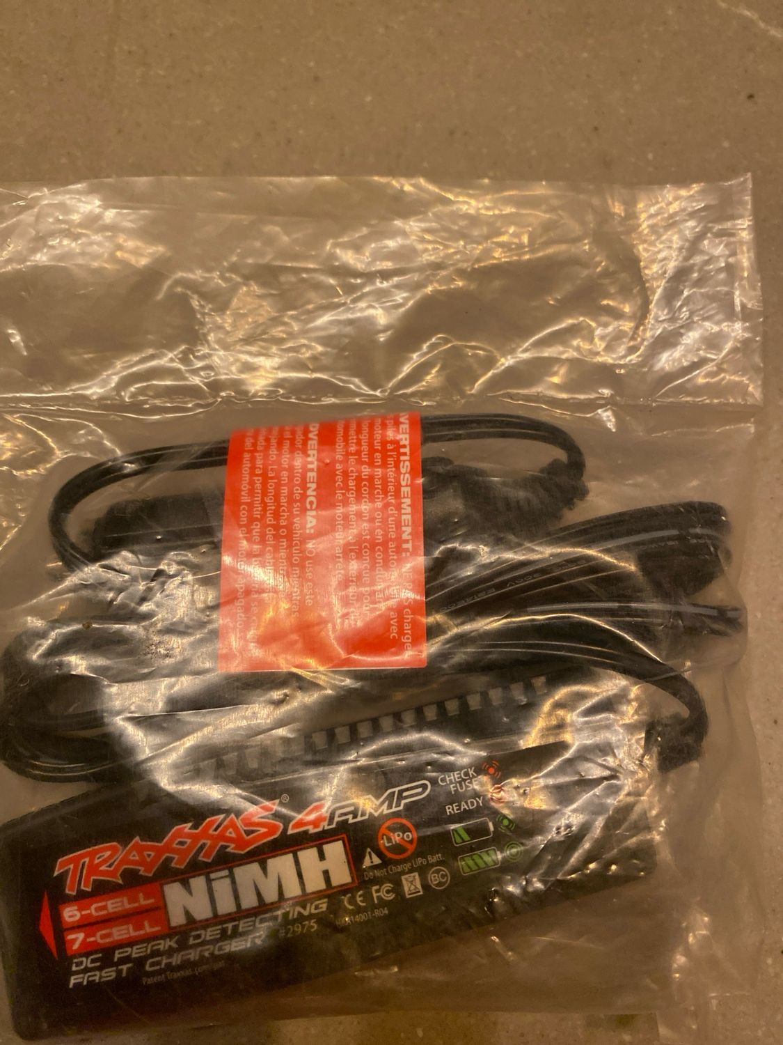 Traxxas 4amp nimh lader 6-7cell snel lader