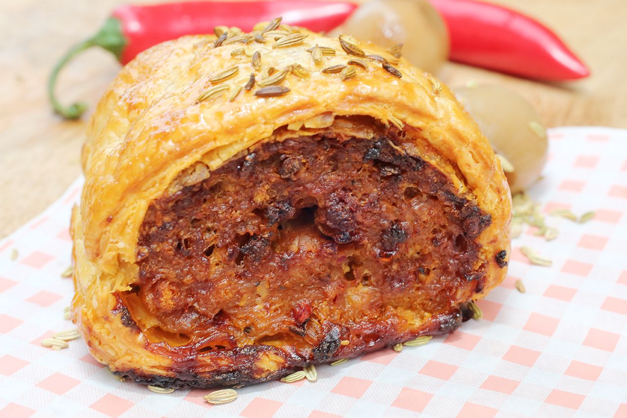 Pork &amp; 'nduja sausage roll qty 3