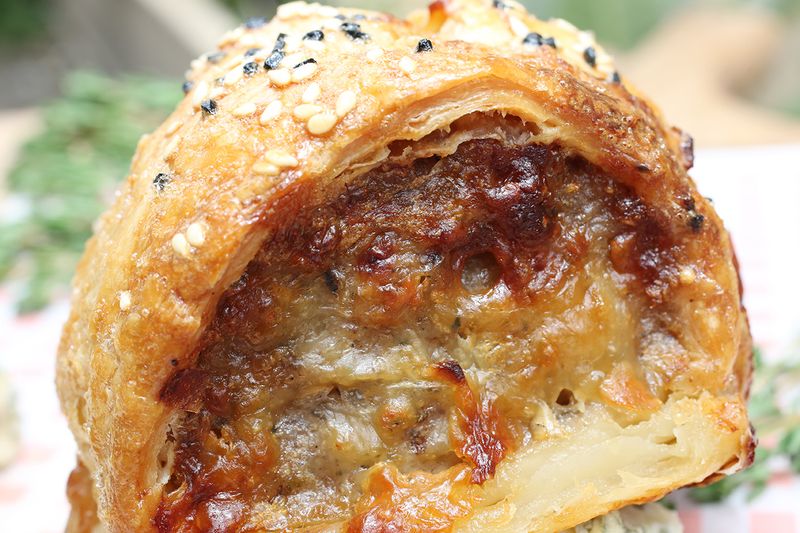 Pork &amp; stilton sausage roll qty 3