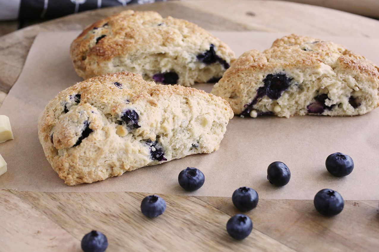 Blueberry &amp; white chocolate scone qty 3