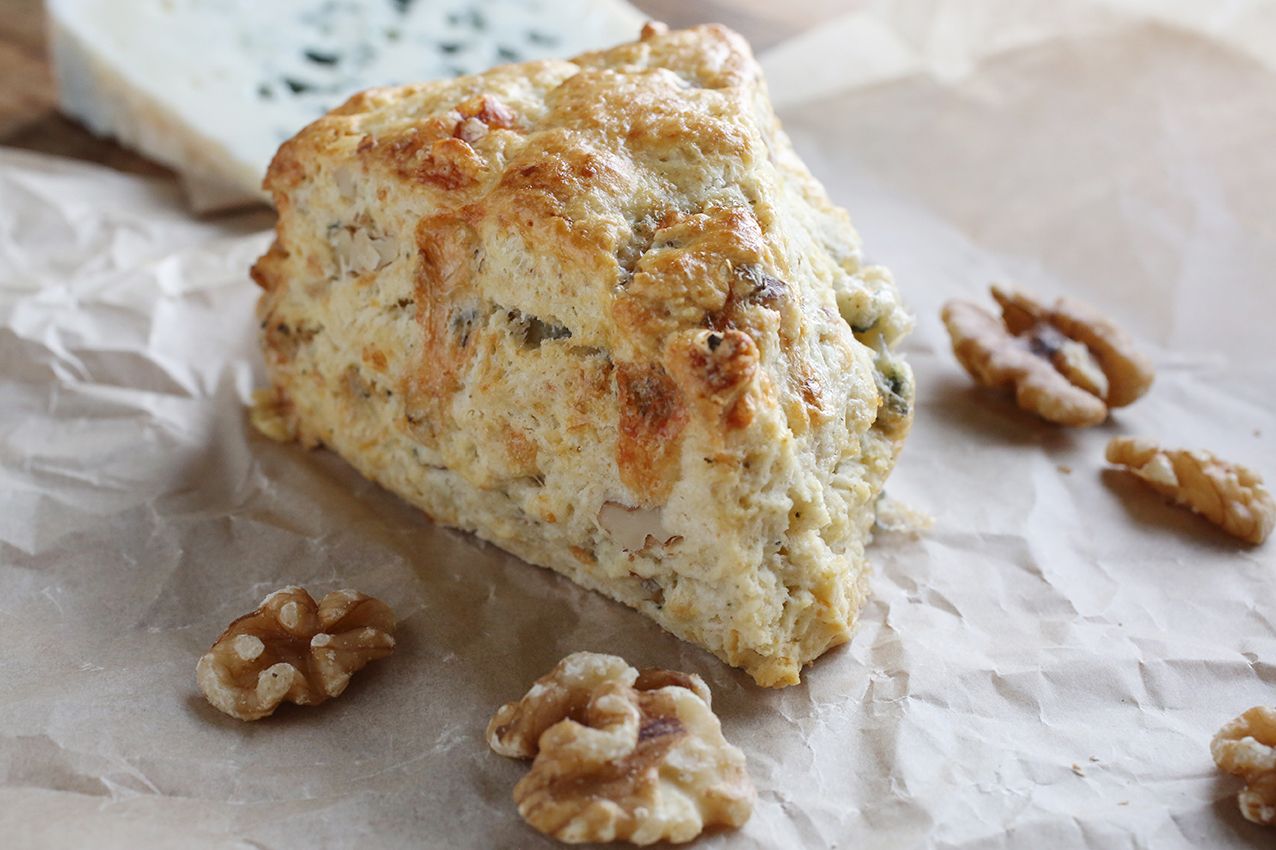 Stilton &amp; walnut scone qty 3