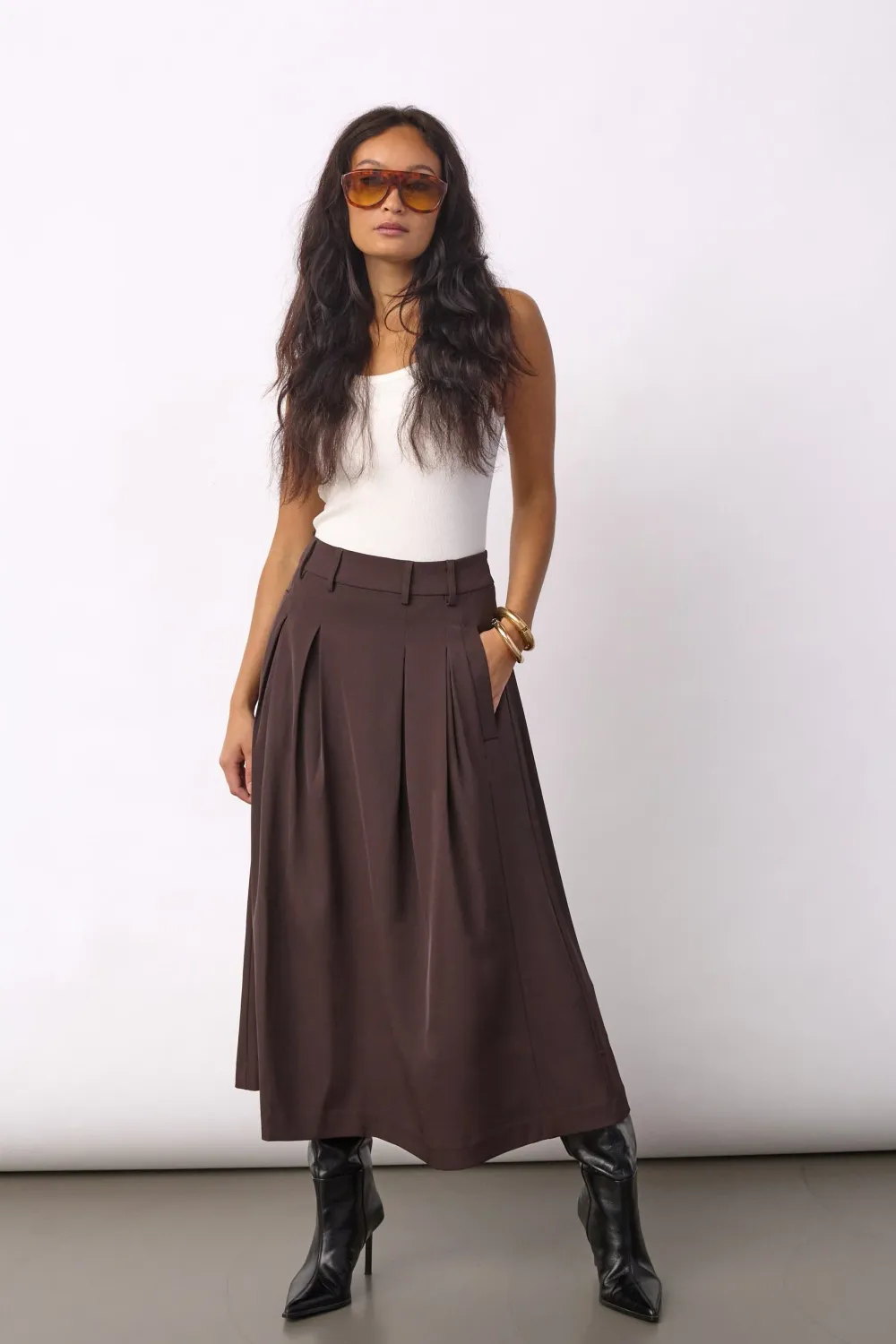 AliniCC Anya Pleat Skirt- Dark Brown