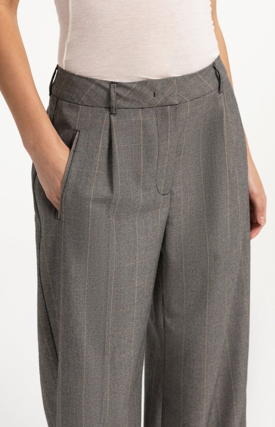 Woven Wide Leg Check Trousers with Pleat Details - Hole Black Dessin