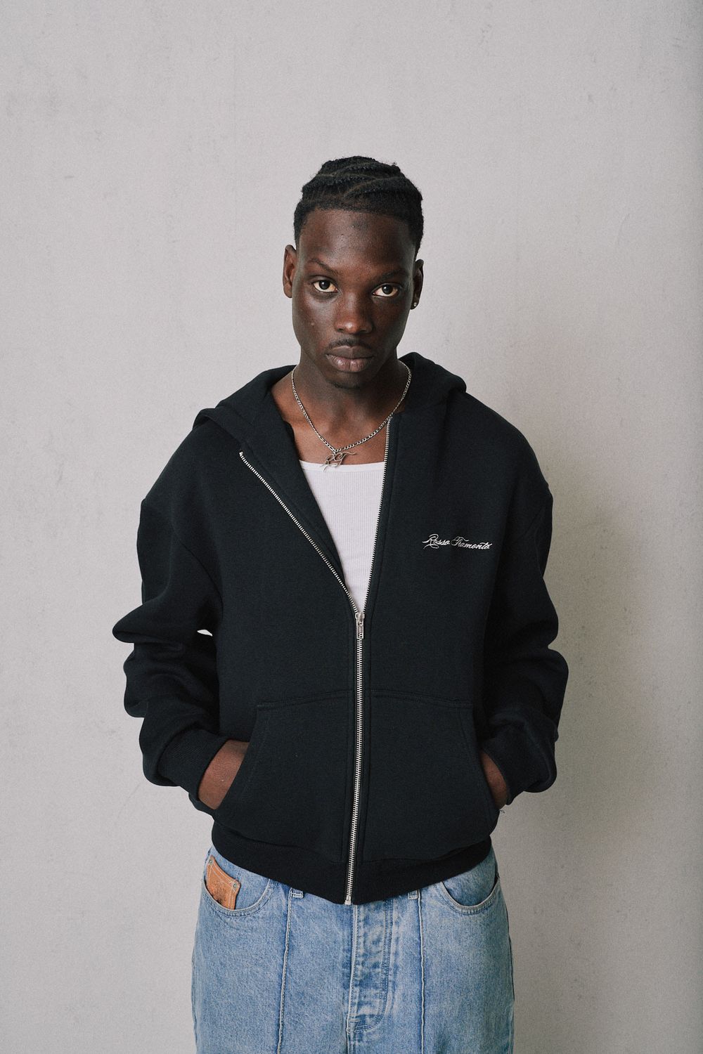 ZIP HOODIE BLACK