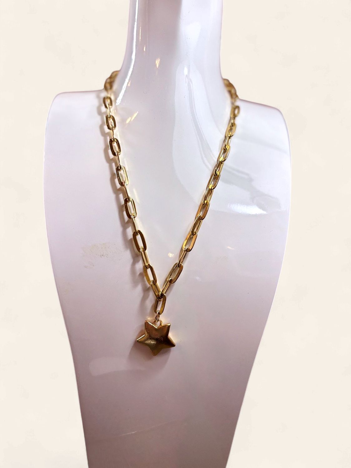 Della Necklace