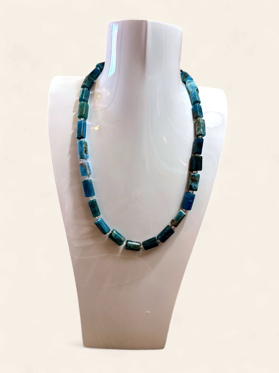 Turquoise Barrell Beaded Necklace