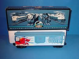 20-80001e - 1999 D. A. P.  RailKing O Gauge Christmas Box Car