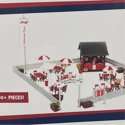 2167100 - HO Anheuser Busch Biergarten Kit