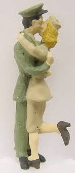 a1207 - Soldier Kissing Girl Friend