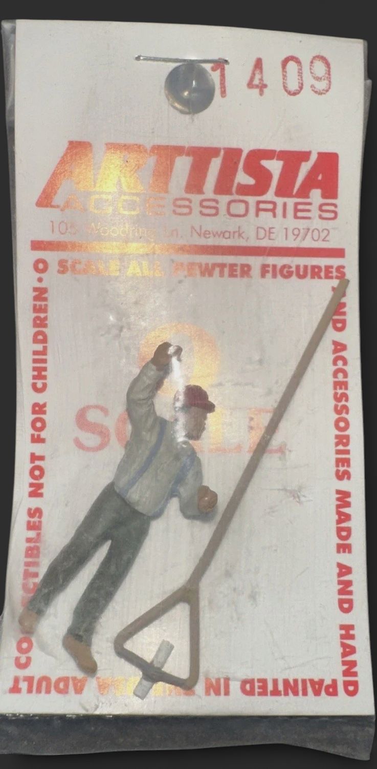 A1409 - Man Holding Up Orders