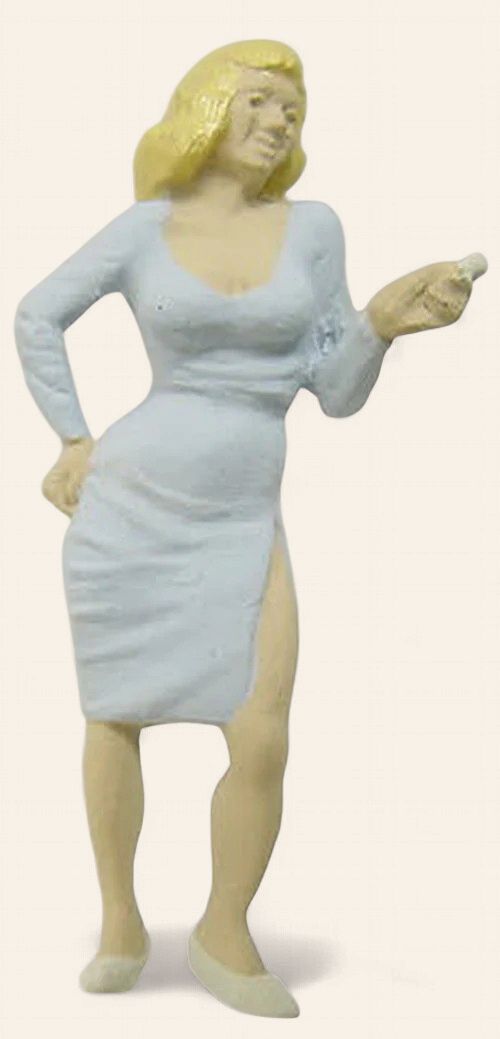 a1262 - Lady Smoking