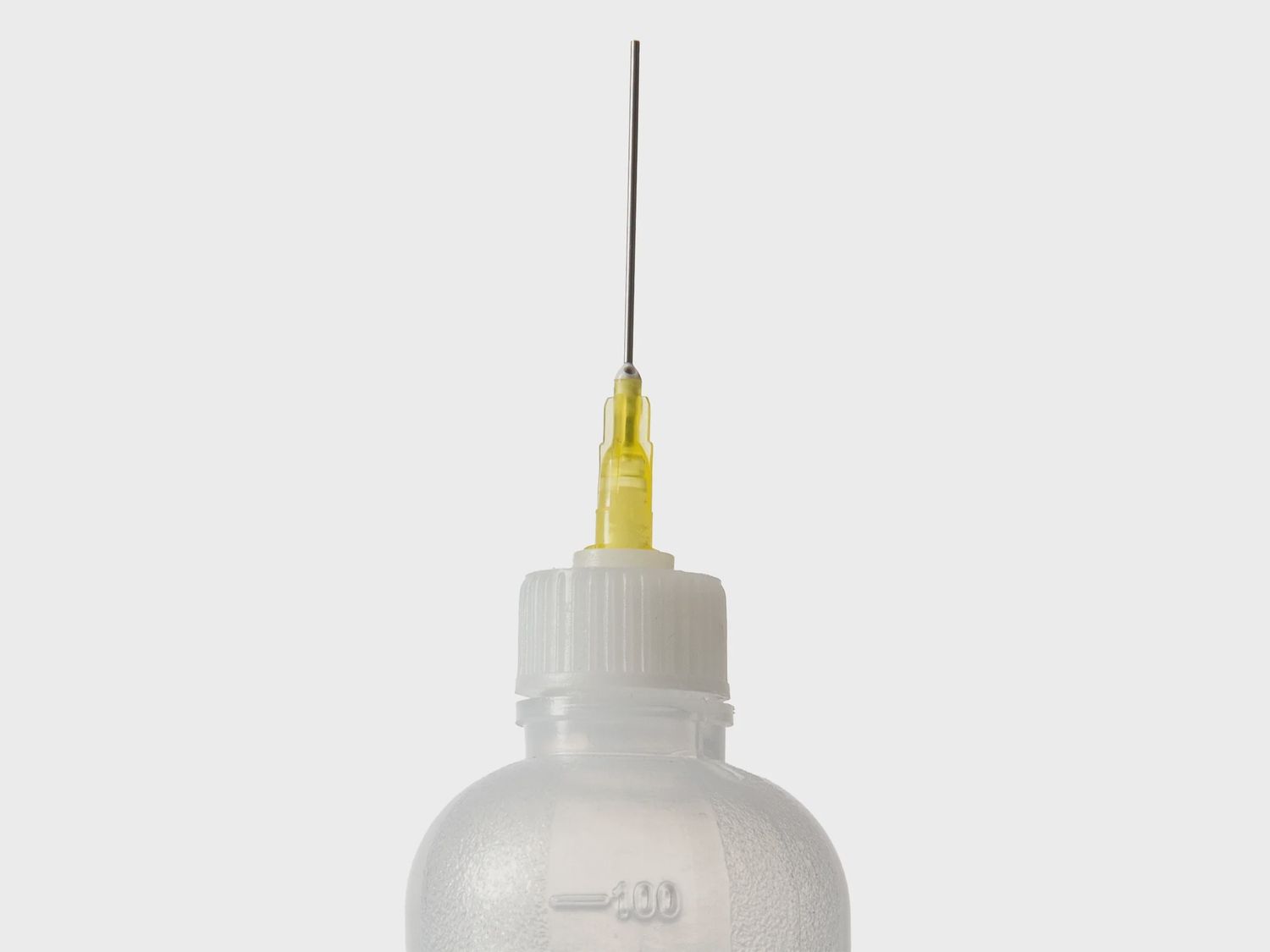 2430020 - SMOKE FLUID BOTTLE W/ NEEDLE DROPPER 2-PACK