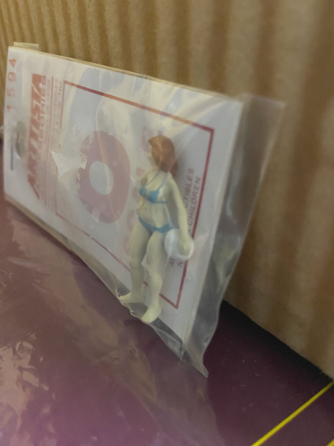 a1594 - Girl on Beach