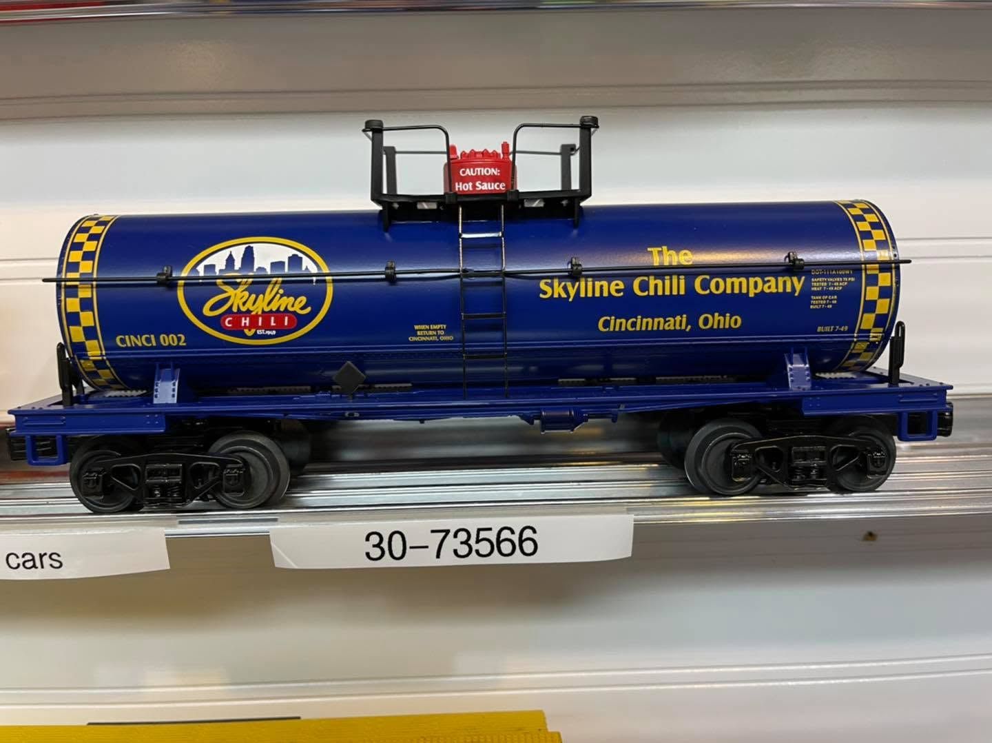 30-73566 - Skyline Chili #002 Hot Sauce Tank Car Dixie Union Station Exclusive