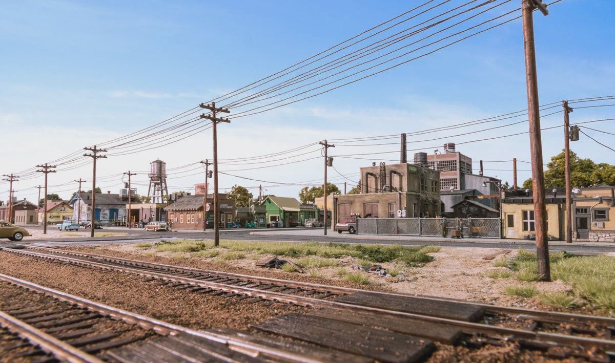 us2281 - Pre-Wired Poles - Double Crossbar - O Scale