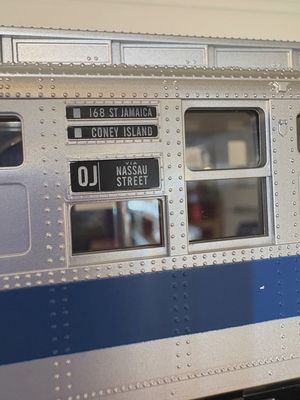 20-21943-3 - Metropolitan Transportation Authority R9 2-Car Subway Set Add-On (Non-Powered)