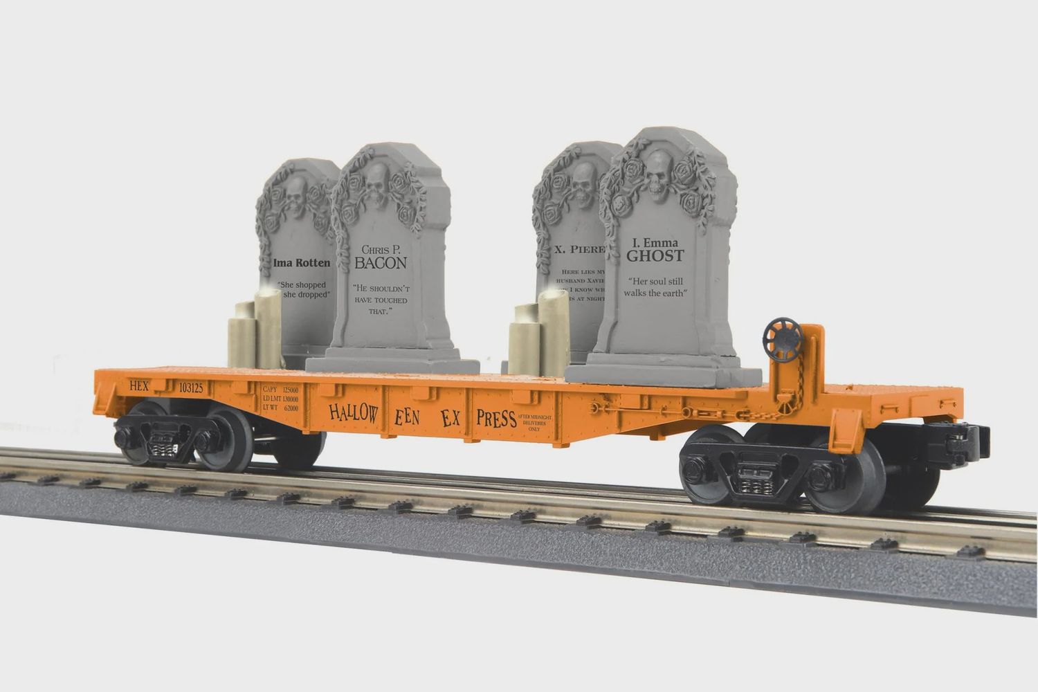 30-76926 - O Gauge RailKing Halloween Flat Car w/Headstones &amp; Flickering Lighted Candles