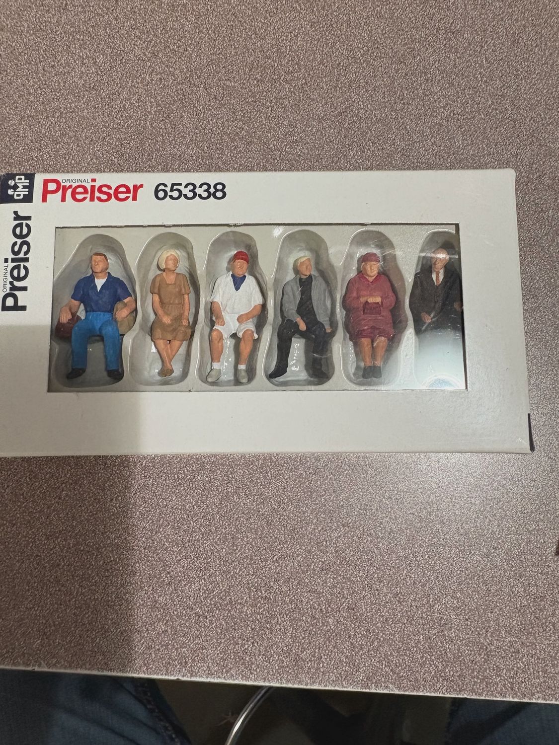 65338 - Seated Passengers