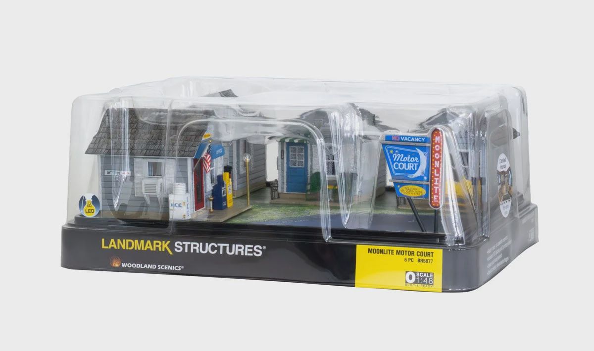 5877 - O-Scale Moonlite Motor Court