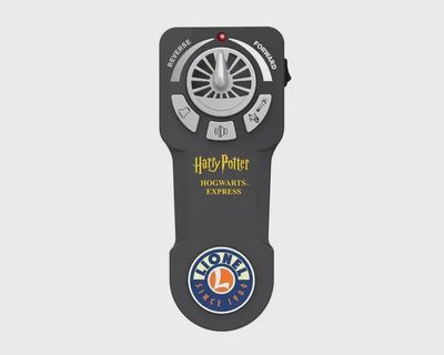 7-12132 - Hogwarts Express Battery Operated O-Gauge Train Set