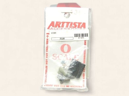 A1365 - Man Rolling Out Paper