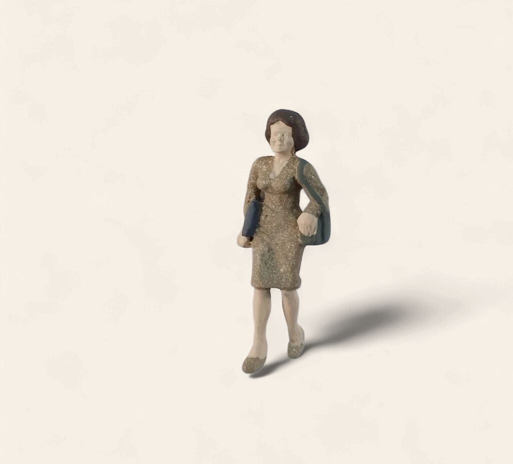 A1503 - Businesswoman Going Down Steps