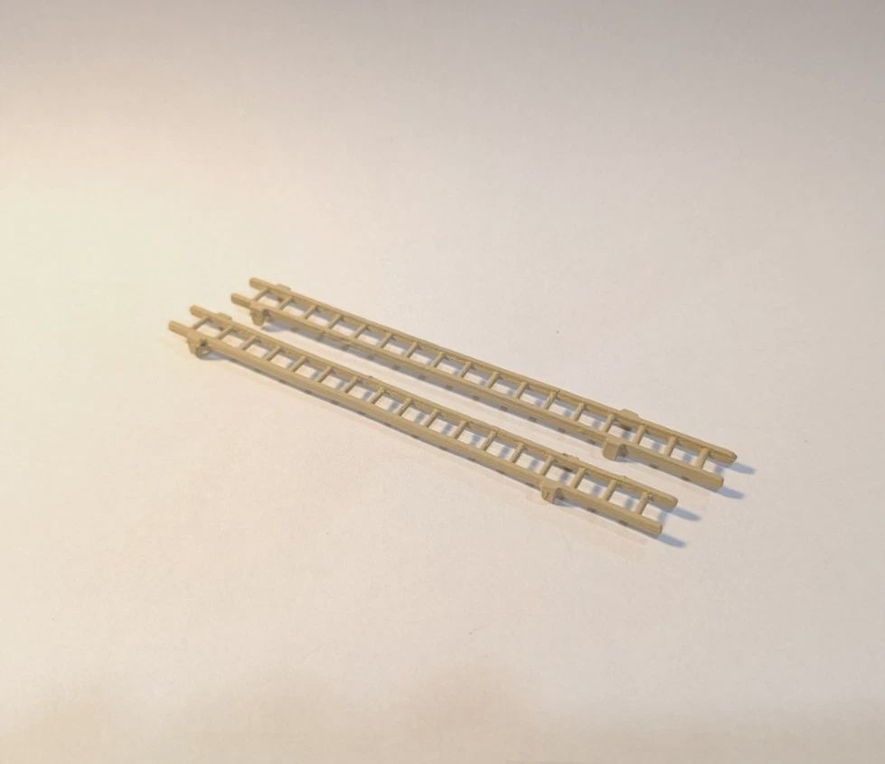 A1372 - Extension Ladder / 2 Pieces