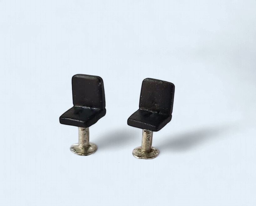 A1415 - Engineer and Fireman Seats