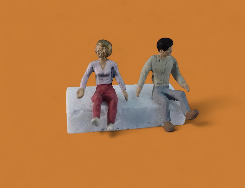 A1494 - Young Lovers for Pedal Boat