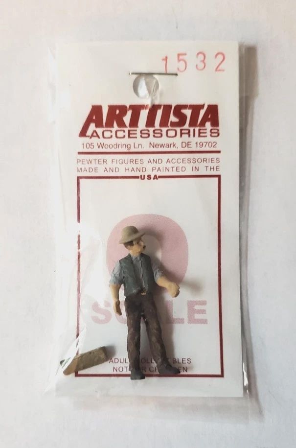 A1532 - Fireman Holding Wood