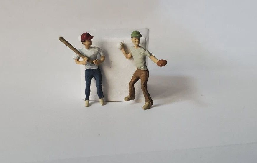 A1563 - Boy Batting &amp; Boy Pitching