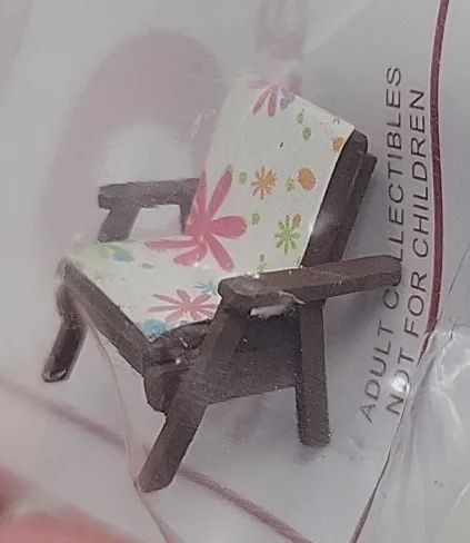 A1469 - Redwood Lawn Chair