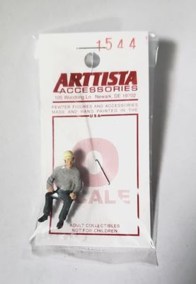 A1544 - Worker Looking Left