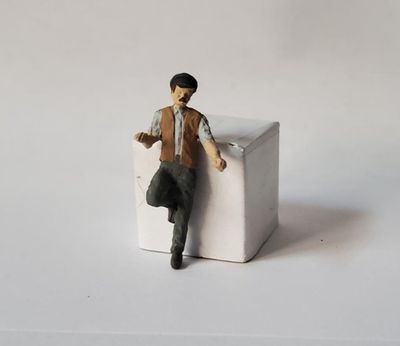 A1533 - Period Engineer on One Knee