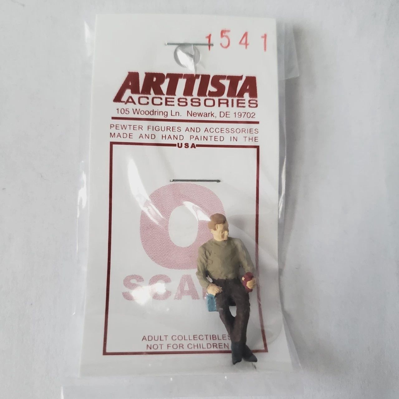 A1542 - Worker with Sandwich