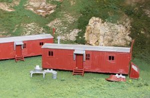 45175 - HO Plasticville Railroad Work Sheds / 2 per box