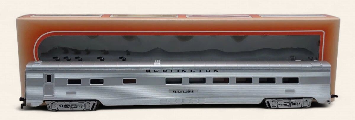 47812 - HO Scale CB&amp;Q "Silver Cuisine" Corrugated Side Diner Car