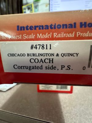 47811 - HO Scale CB&amp;Q Chicago Burlington &amp; Quincy Corrugated Passenger Car