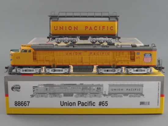 88667 - HO Scale UP Union Pacific Gas Turbine Engine #65