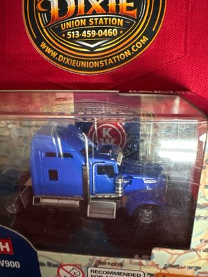 62110b - HO - Blue Kenworth Model W900