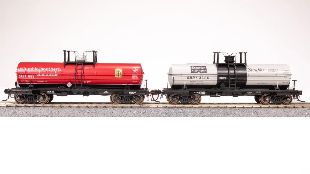 7670 - 6000 Gallon Tank, 1960's Variety 2-pack B, HO (Columbia Southern, Stauffer Chemical)