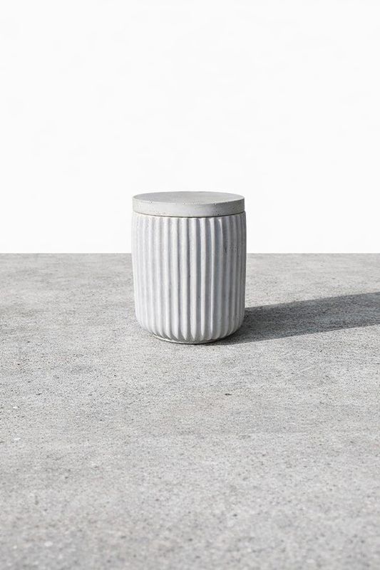 Candela Grido mit Deckel