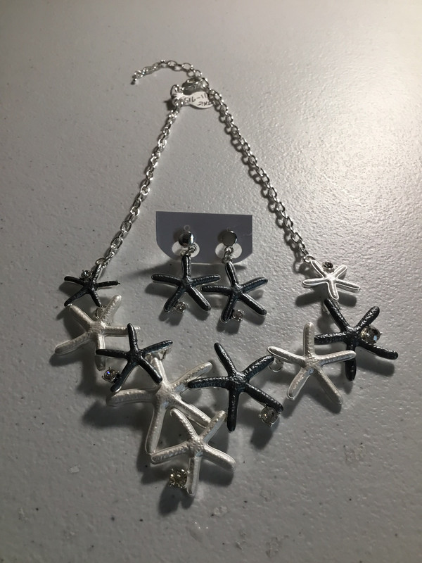 Silver/Black Starfish Necklace Set