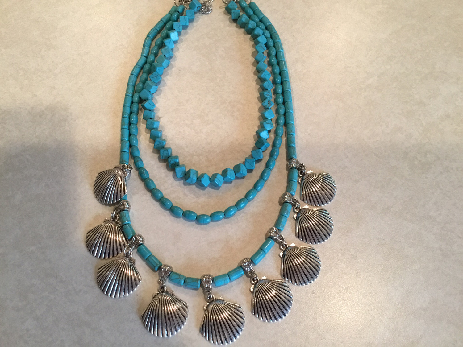 Layered Necklace With Metal Clam Shell