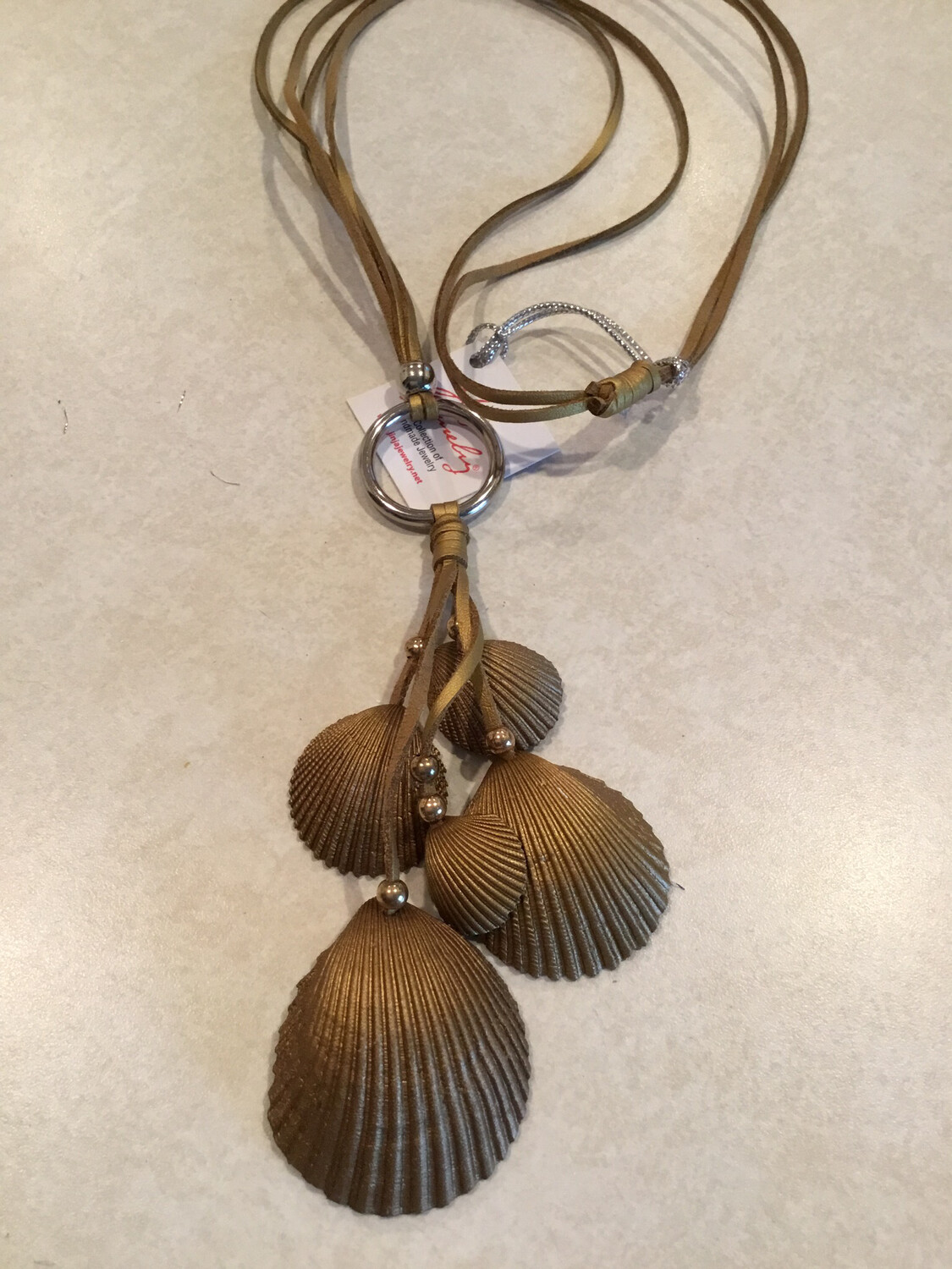 Flowing Fan Shell Leather Necklace With Natural Sea Shell.