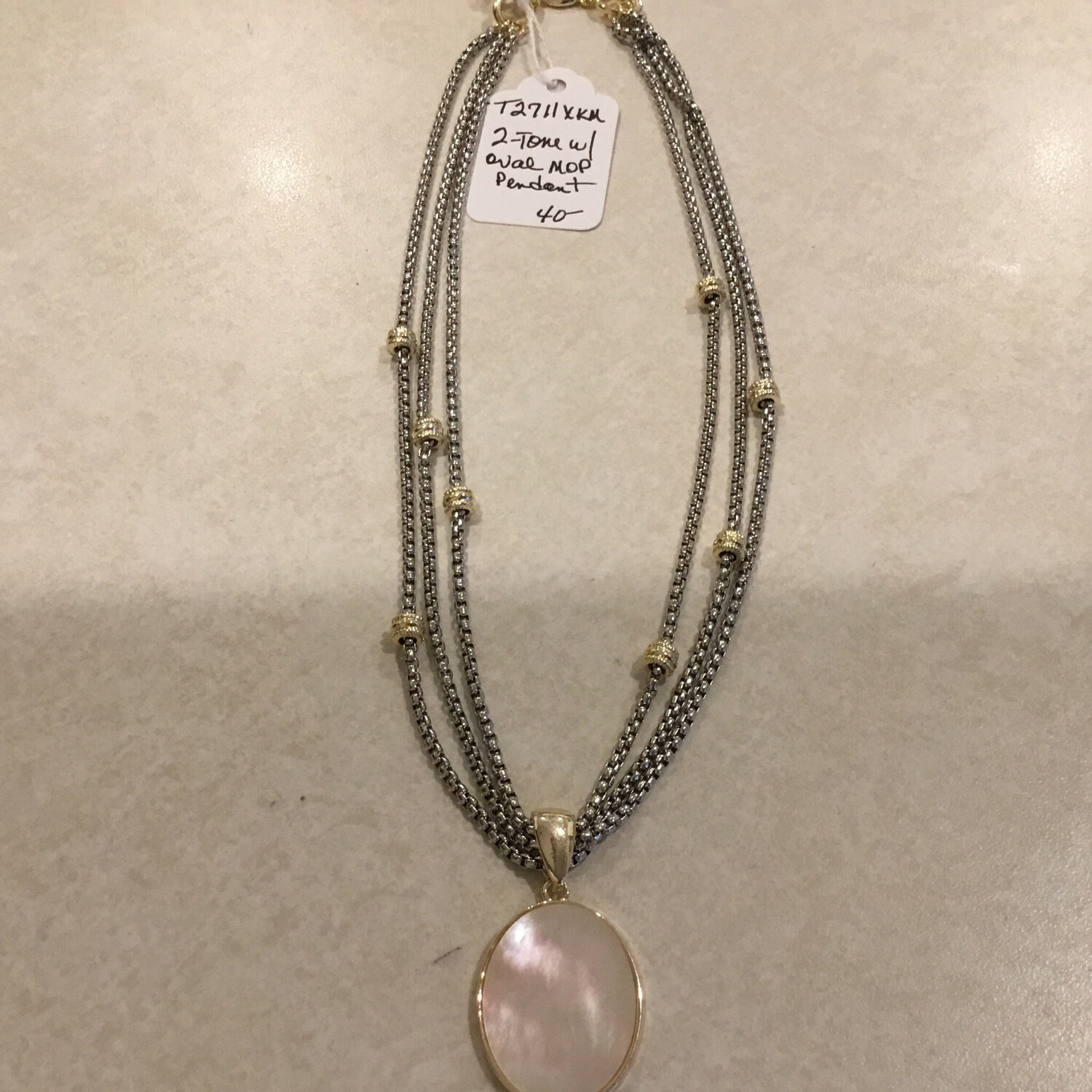 Necklace With Beautiful Mother Of Pearl Pendant 18 Inch +2